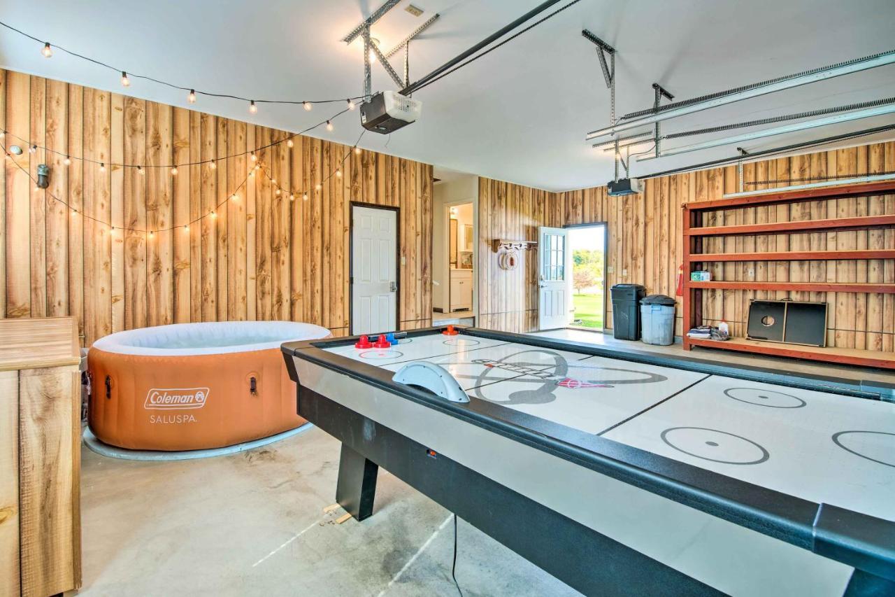 Holiday home Charming With Hot Tub And Games!