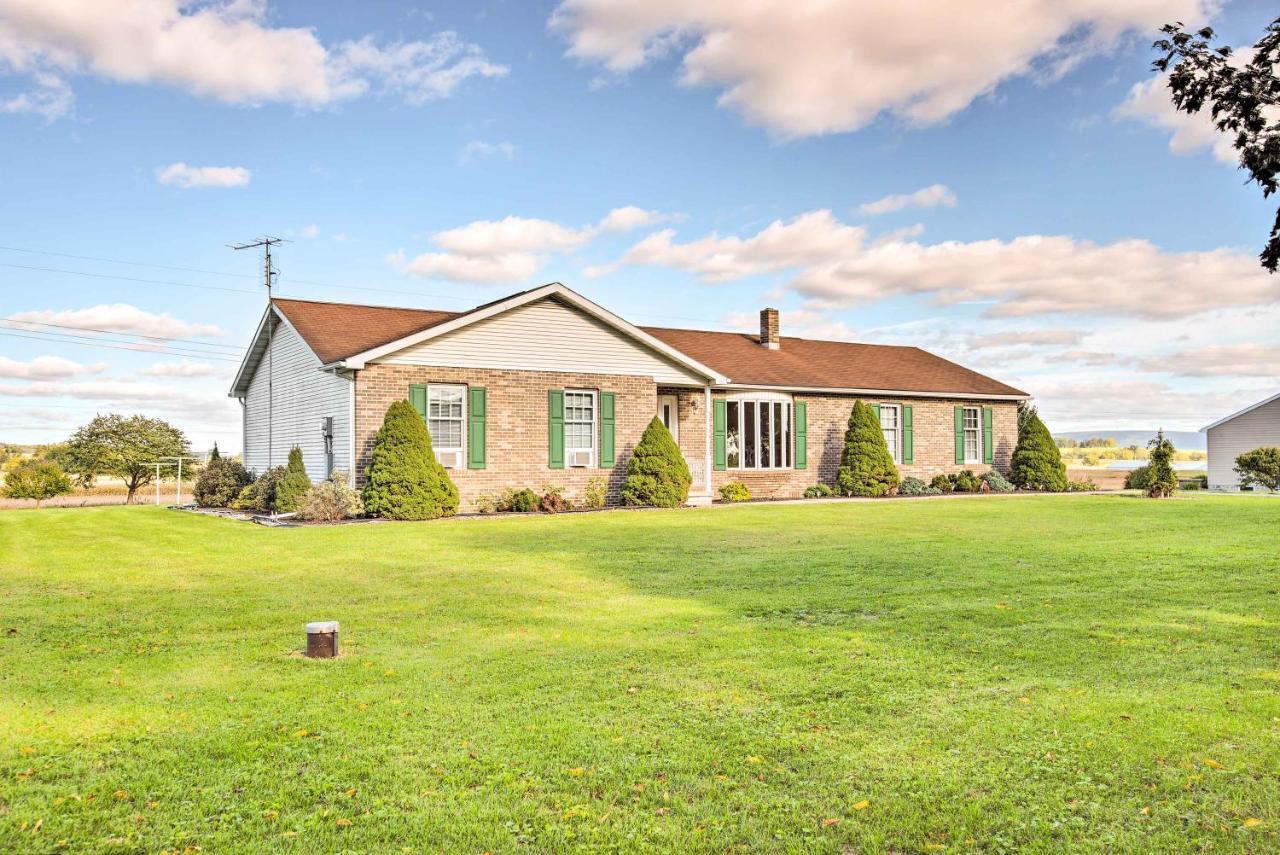 Charming With Hot Tub And Games! Lewisburg